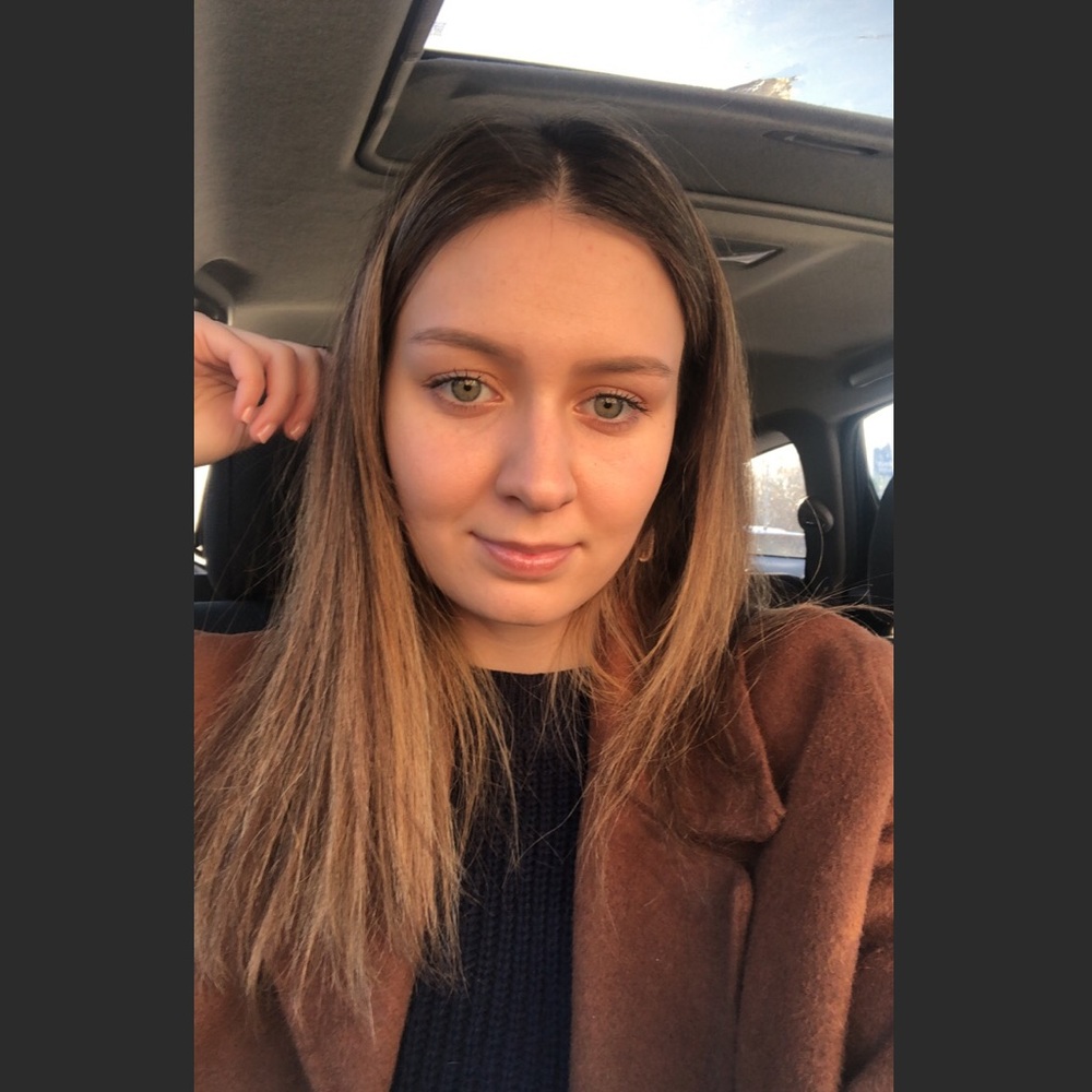 Meet your Posher, Caitlyn